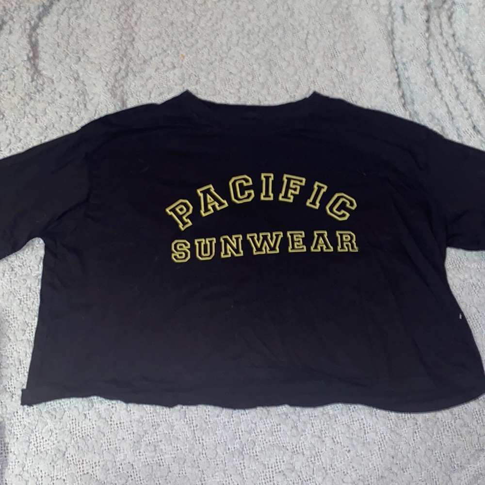 Pacsun cropped T-shirt